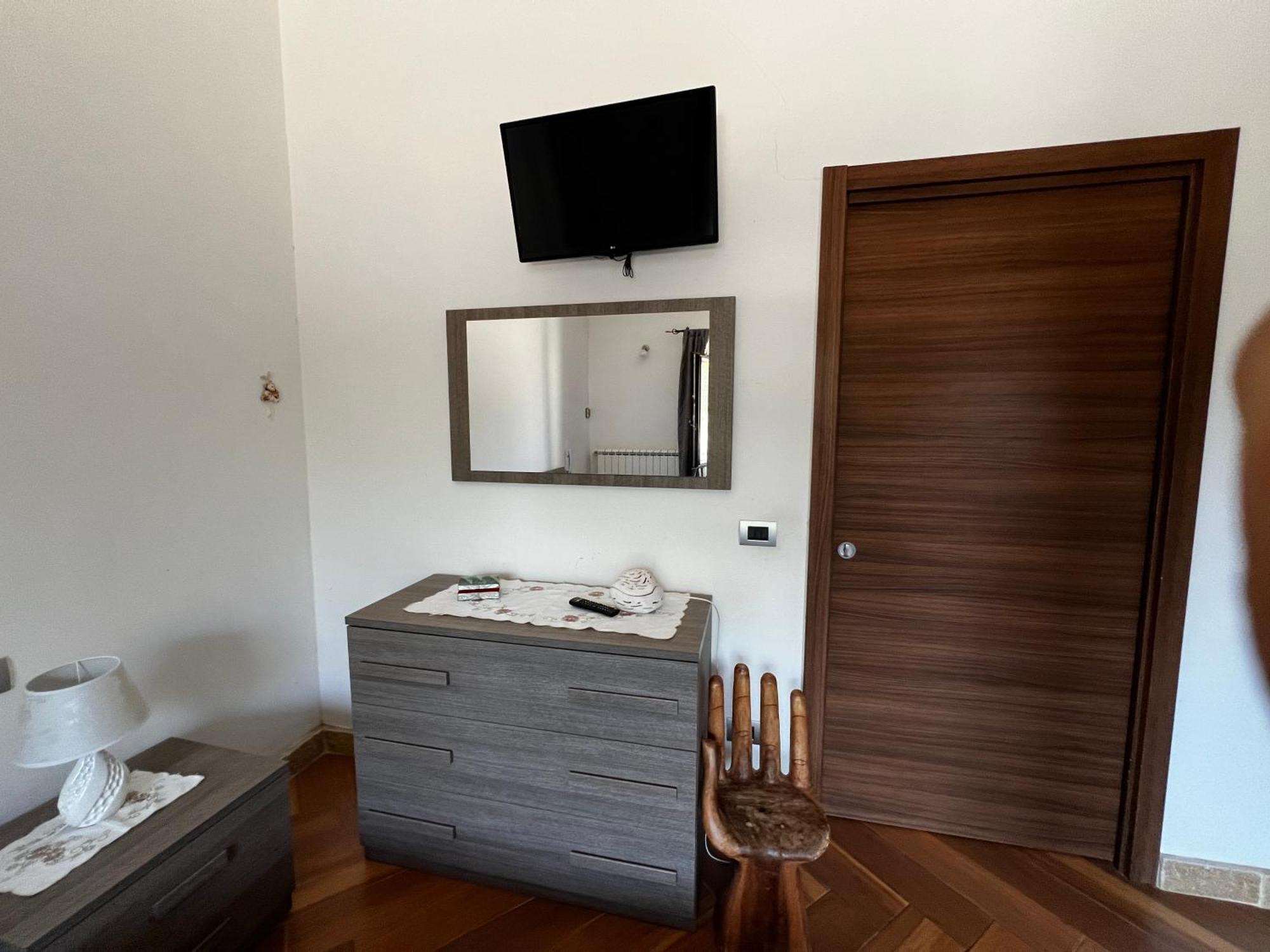 Assuntina Villa *